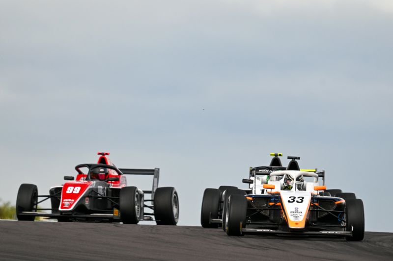 Race three starts at 3pm - Iskander on pole