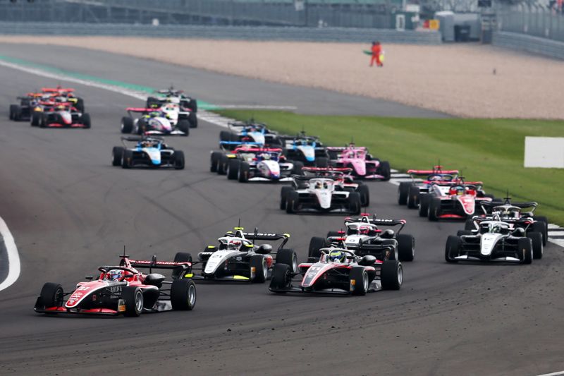 Early GB3 battles set for Dutch dust-up at Zandvoort  