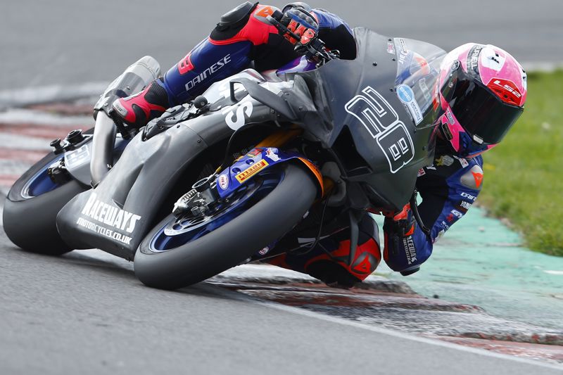 Ray leads Redding by 0.100s in session two at Oulton Park