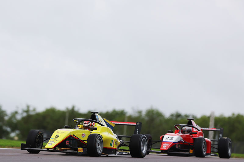 Debutant Stevenheydens storms to double GB4 pole at Donington Park