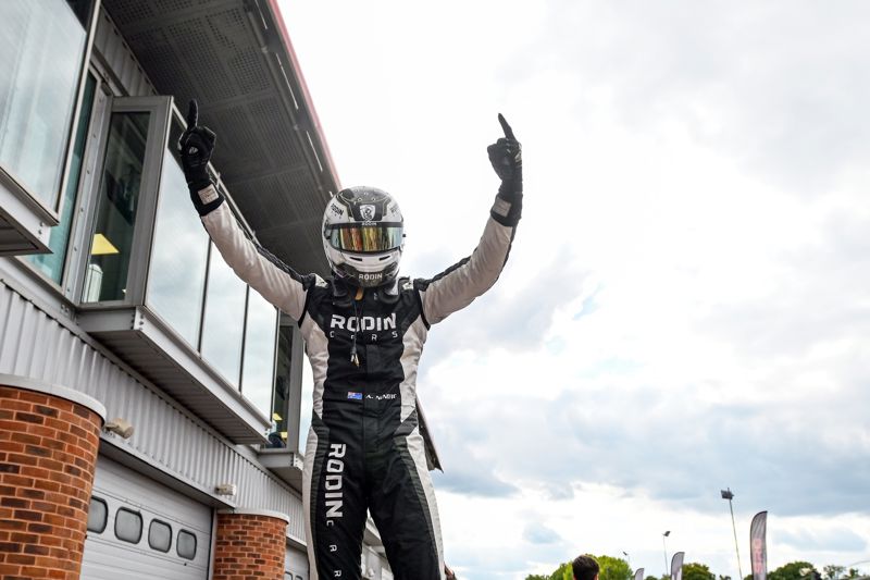 GB3 race 2: Ninovic does the double with latest Brands Hatch triumph