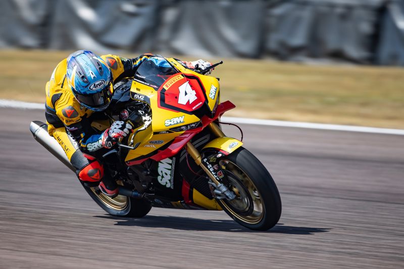Pirelli National Superstock Championship: Truelove leads the way in first practice