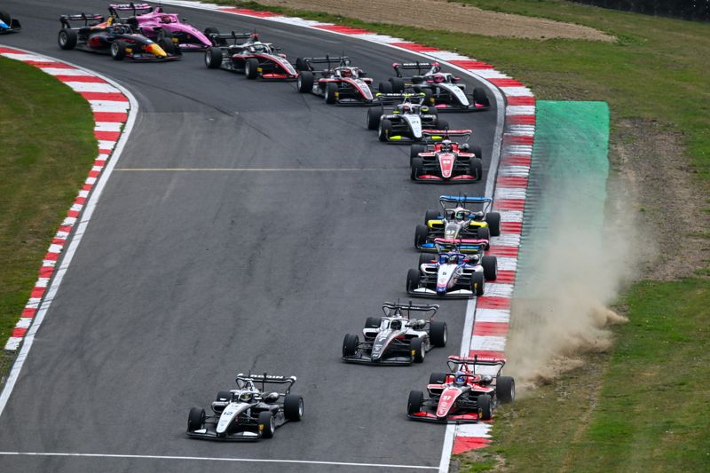 Brands Hatch race two delayed - revised timetable