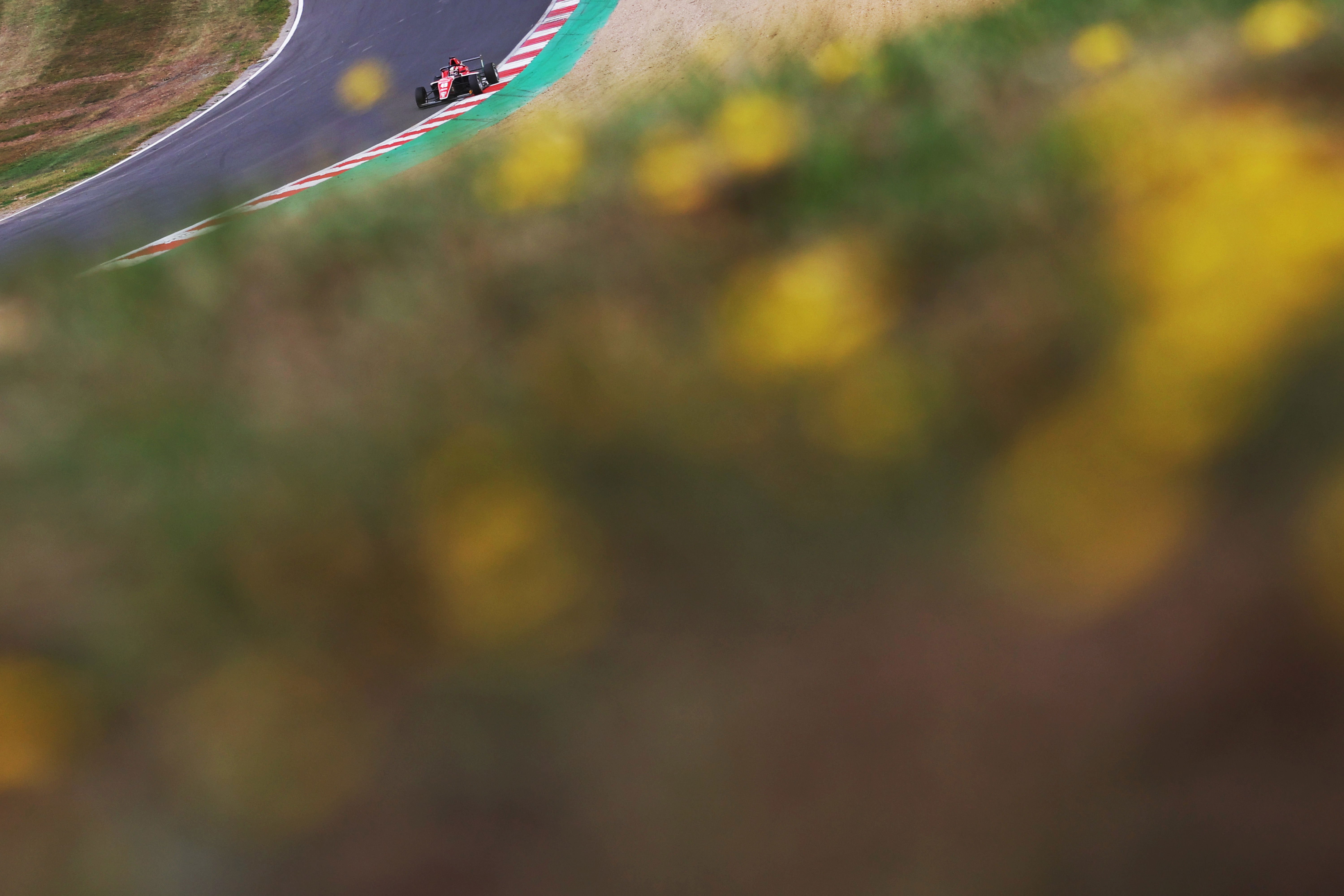 Brands Hatch GP official test