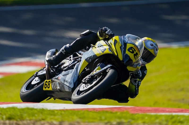Kas Beekmans set the pace as the weekend roared into action this ...