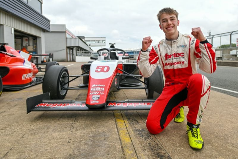 GB4 Qualifying: Taylor claims first pole of 2025 at Silverstone