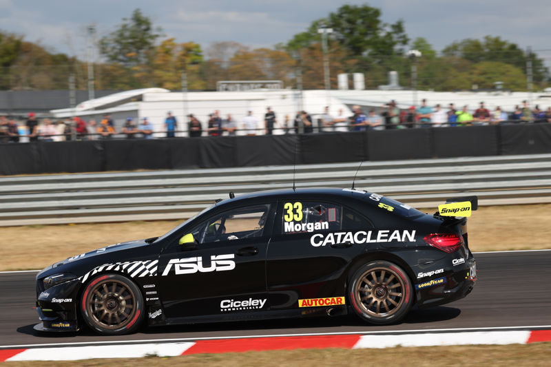 BTCC Race to Pole: Morgan leads Mercedes one-two at Donington Park BTCC Race to Pole: Morgan leads Mercedes one-two at Donington Park