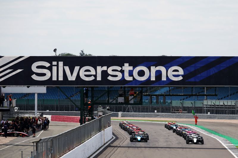 Silverstone race two starts at 10.40 - Ninovic on pole