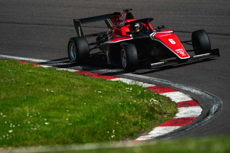 Nolan making strong progress at Oulton Park 