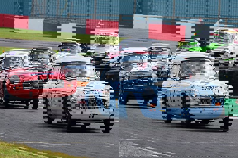Classic racers head to Donington Park this weekend 