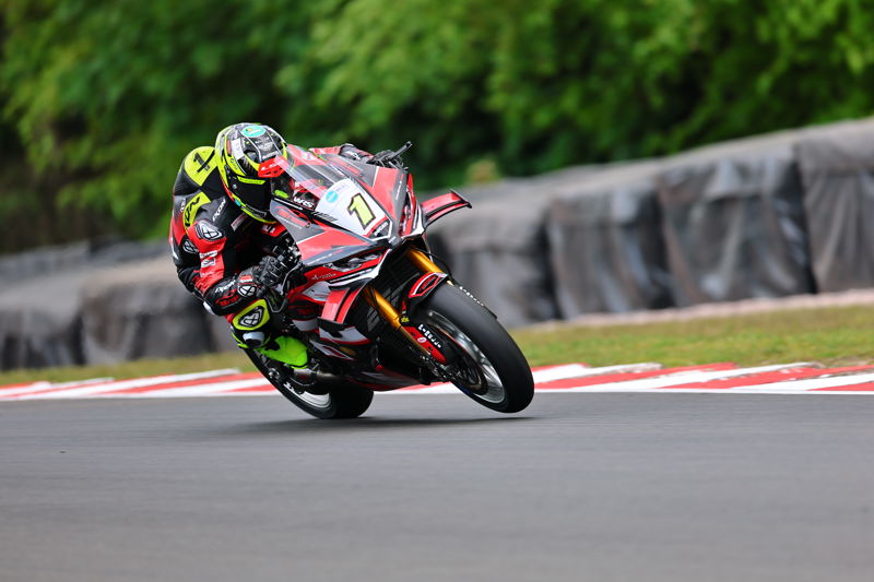 ZYN BSB Race 2: Ryde snatches victory from Ray and Redding in race two