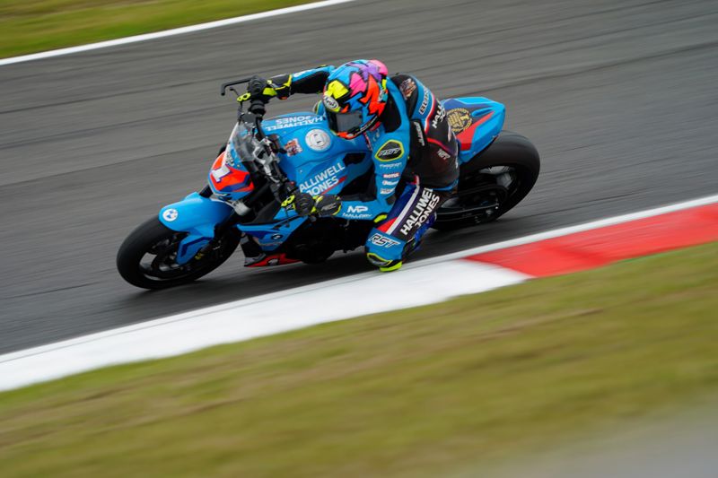 ROKiT OFF BMW F 900 R Cup: Burrell leads title rival Smith in Free Practice