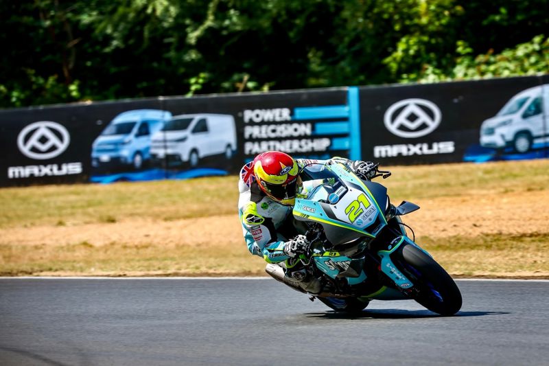 Iddon takes top five at Brands Hatch