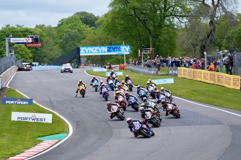 Ryde kicks off title defence with opening victory at Oulton Park