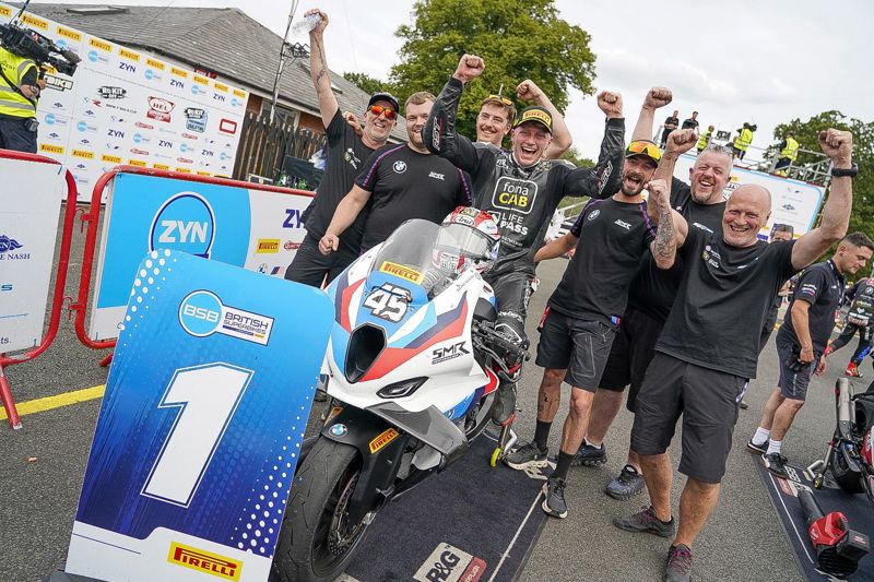 Pirelli National Superstock Championship: Swann beats Allingham as Mossey crashes out