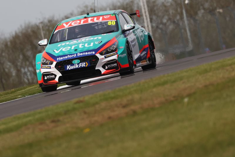 BTCC Race 3: Ingram defeats title rival Sutton at Donington Park 