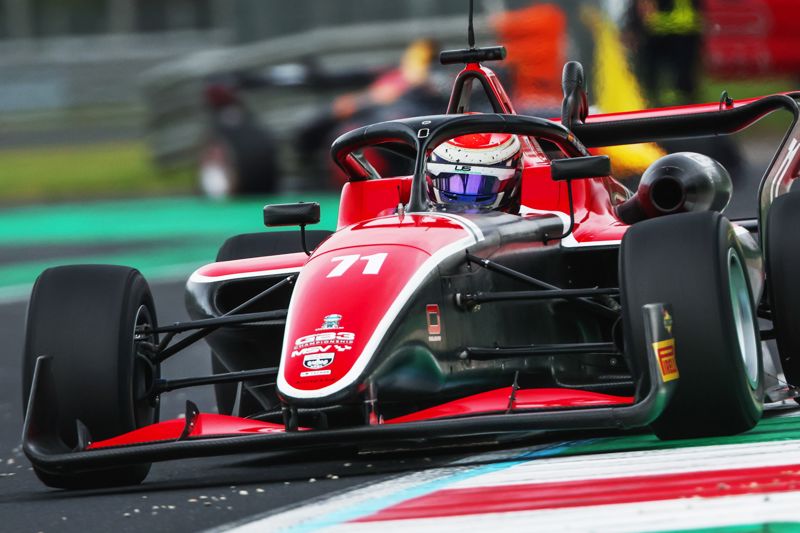 Season finale starts at 16.50 - Rehm on pole