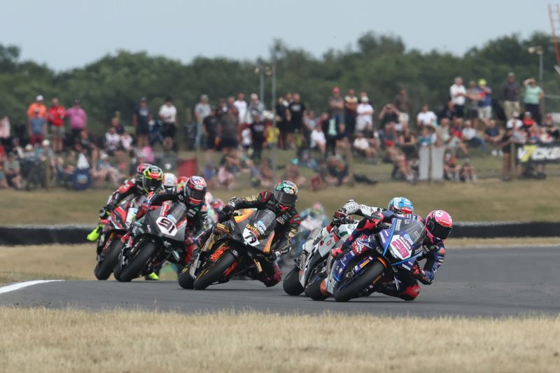 Still time to save on ZYN BSB tickets for Brands Hatch this weekend