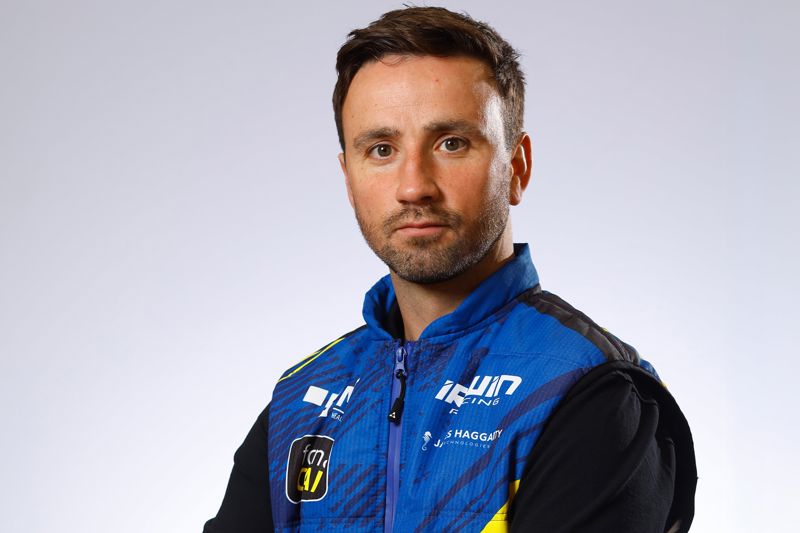 Band of Brothers: Graeme Irwin steps up to replace Andrew at Knockhill