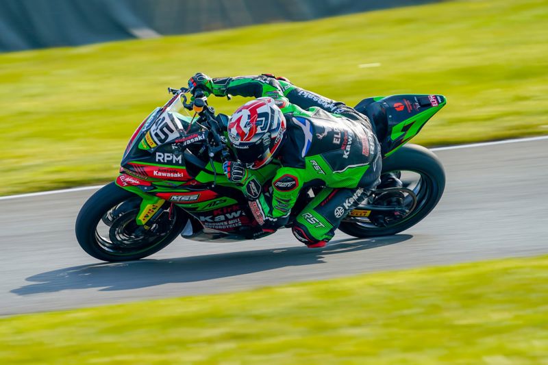 1pMobile National Junior Sportbike Championship: Mackenzie takes charge as season begins