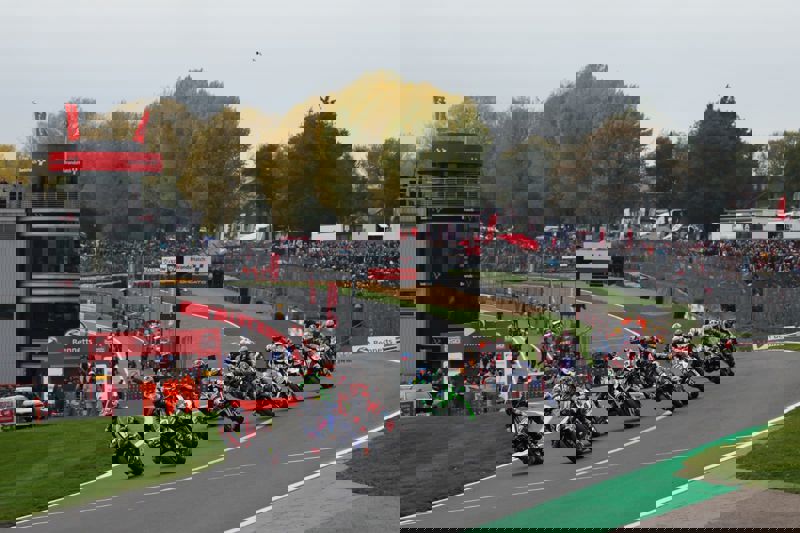 Redding does the double in intense second race at Brands Hatch 