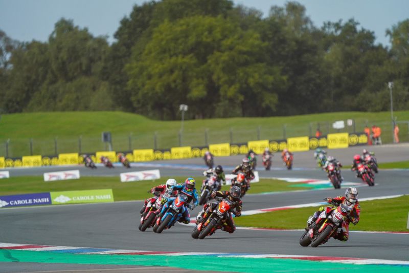 ROKiT OFF BMW F 900 R Cup: Coates takes Sprint win from Tynan
